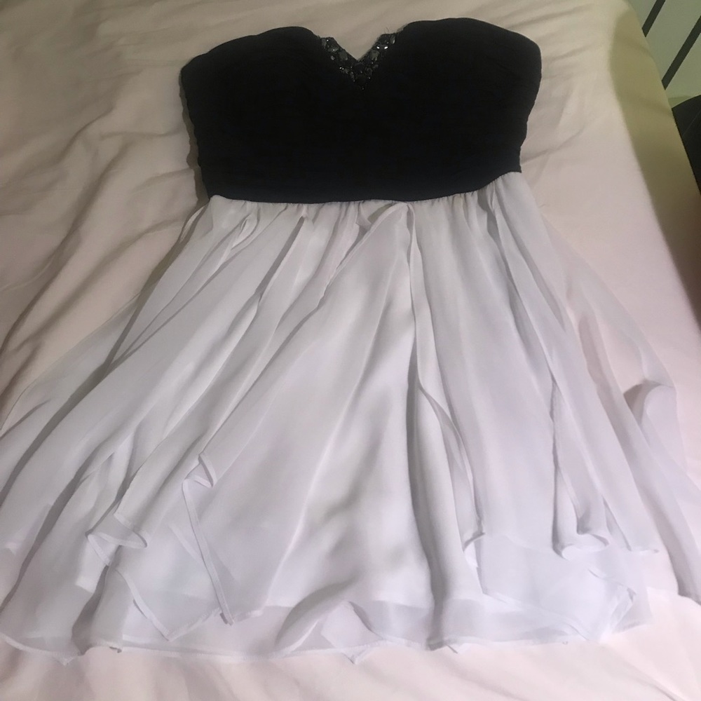 Strapless semi dress